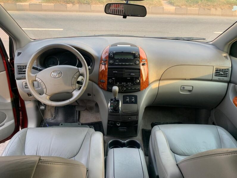 
2008 Toyota Sienna XLE full									