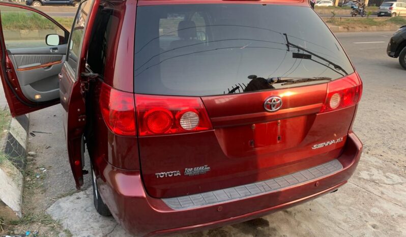 
2008 Toyota Sienna XLE full									