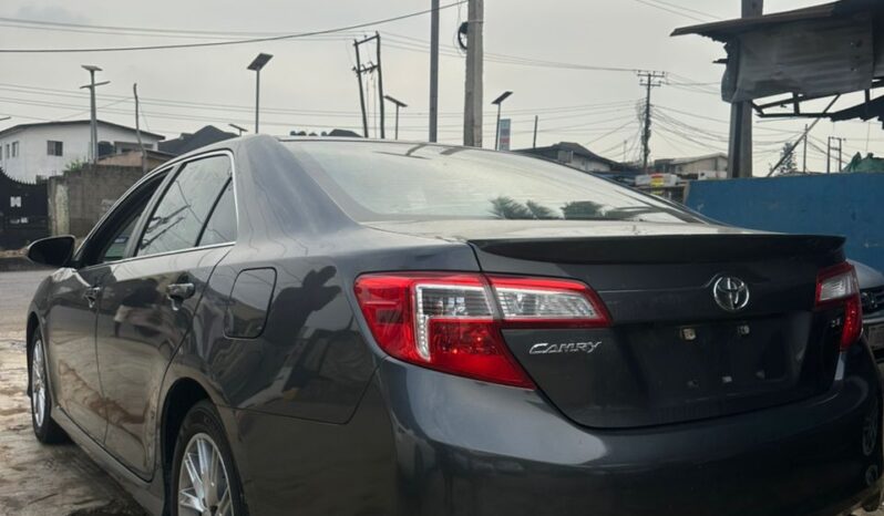 
2012 Toyota Camry full									