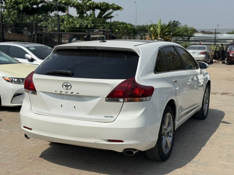 
2013 TOYOTA VENZA LIMITED full									
