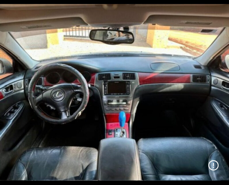 
2004  Lexus ES 300 full									