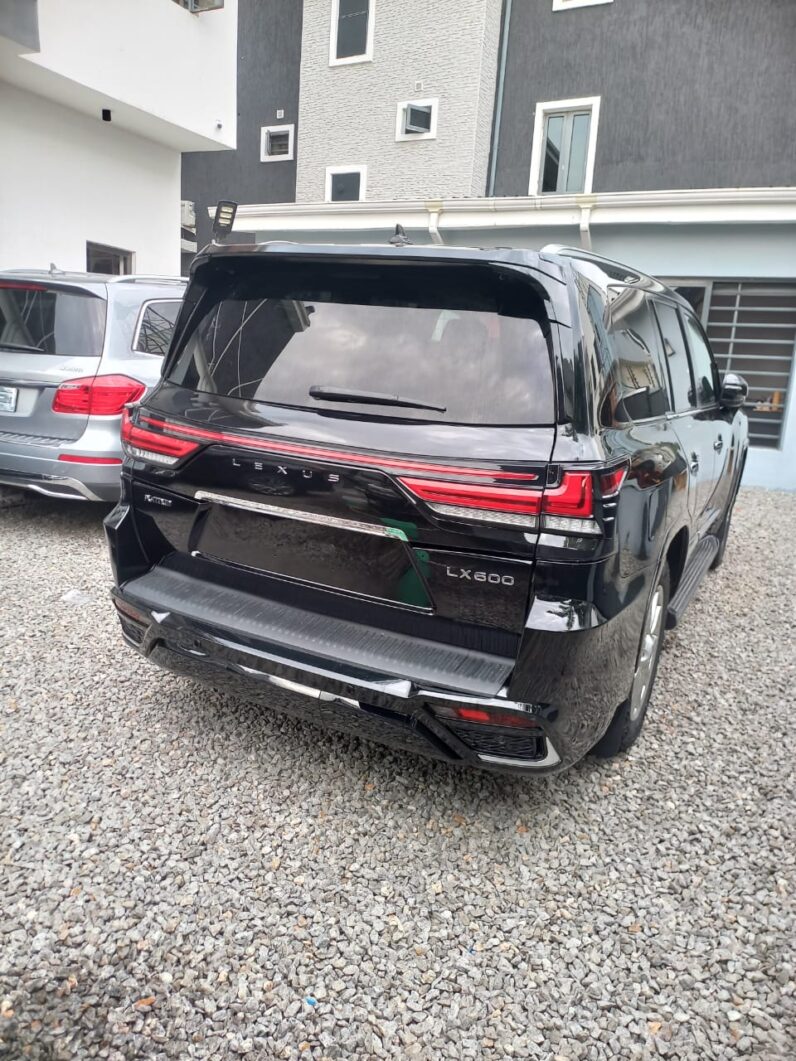 
								2024 LEXUS LX600 PLATINUM FULL OPTION WITH 360CAM full									