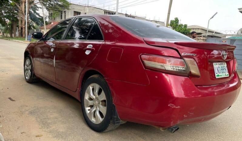 
								2010 Toyota Camry full									