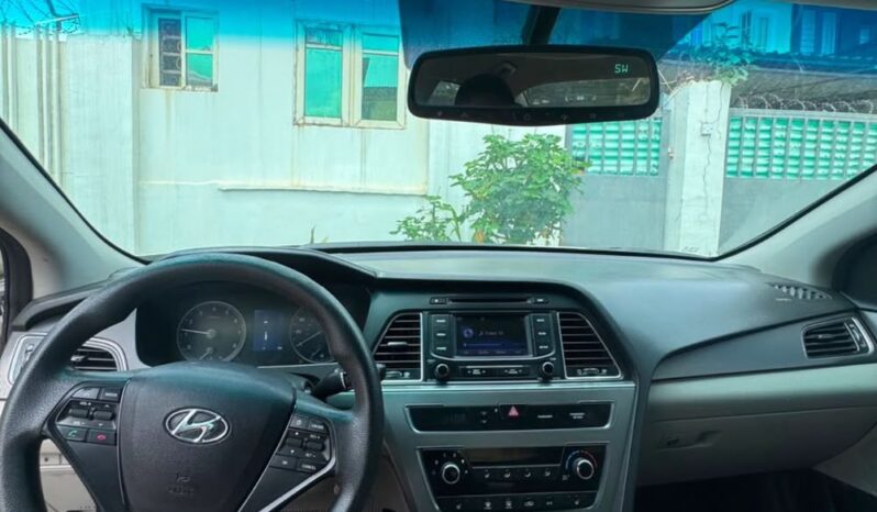 
								2015 Hyundai Sonata full									
