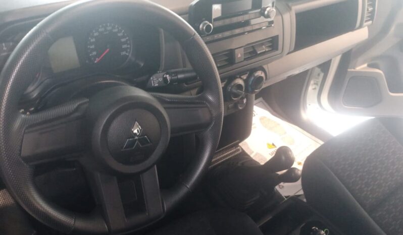 
								2025 Mitsubishi  L200 Double-Cabin Pick-up full									