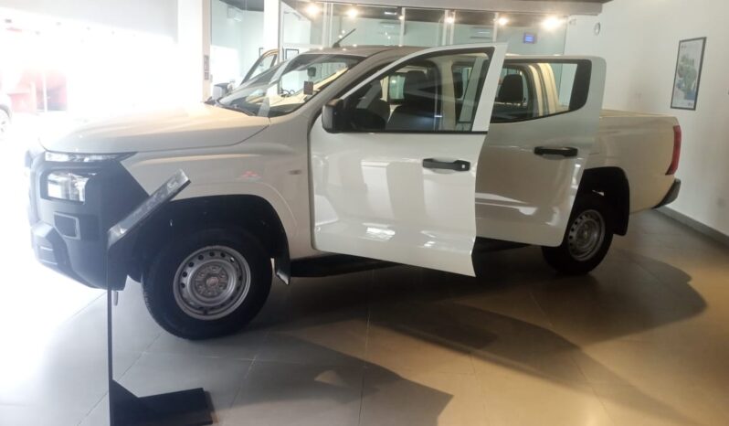 
								2025 Mitsubishi  L200 Double-Cabin Pick-up full									