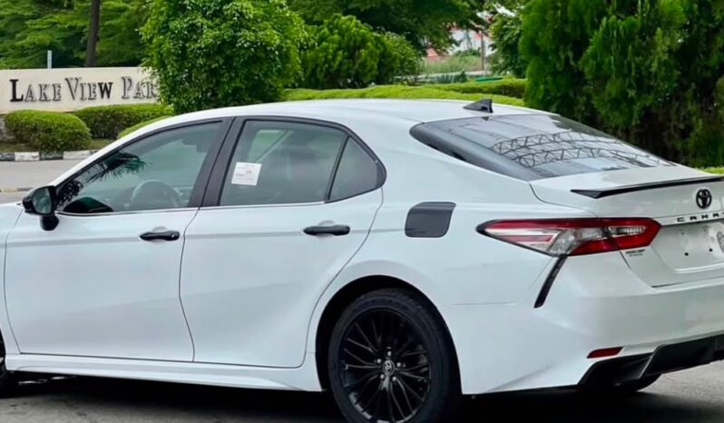 
								2020 TOYOTA CAMRY SE full									