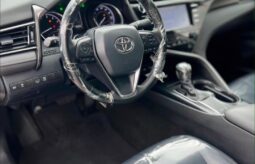 
										2020 TOYOTA CAMRY SE full									