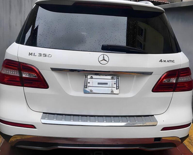 
								2015 Mercedes-Benz ML 350 4MATIC (M-Class) V6 full									