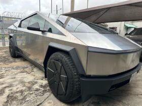 2024 Tesla Cybertruck AWD – All-Electric Luxury Pickup
