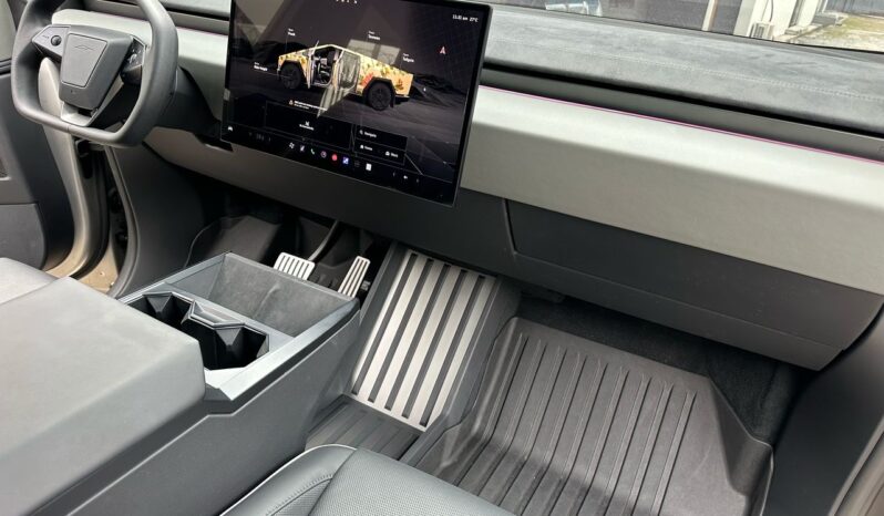 
								2024 Tesla Cybertruck AWD – All-Electric Luxury Pickup full									